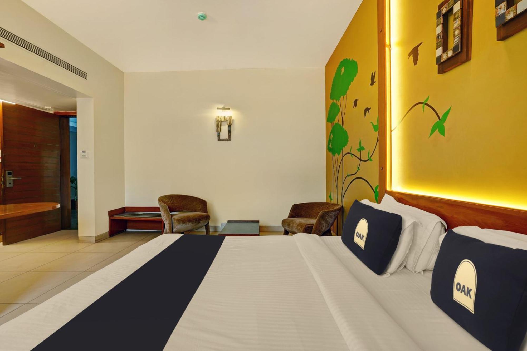 העיר בנגלור Astra Hotels & Suites - Marathalli מראה חיצוני תמונה