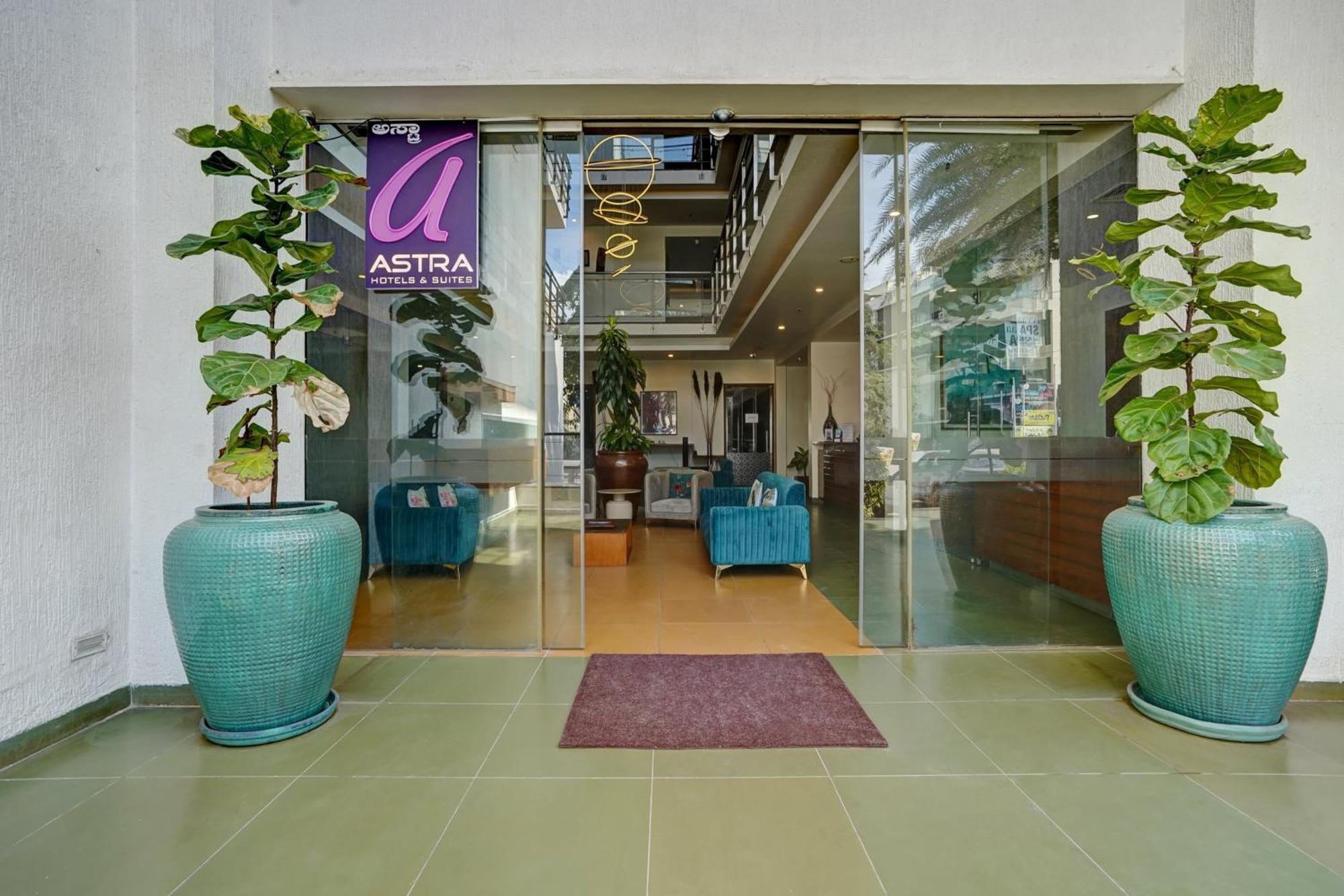 העיר בנגלור Astra Hotels & Suites - Marathalli מראה חיצוני תמונה