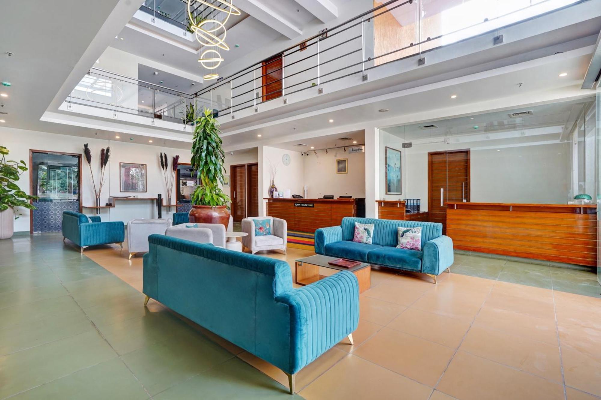 העיר בנגלור Astra Hotels & Suites - Marathalli מראה חיצוני תמונה